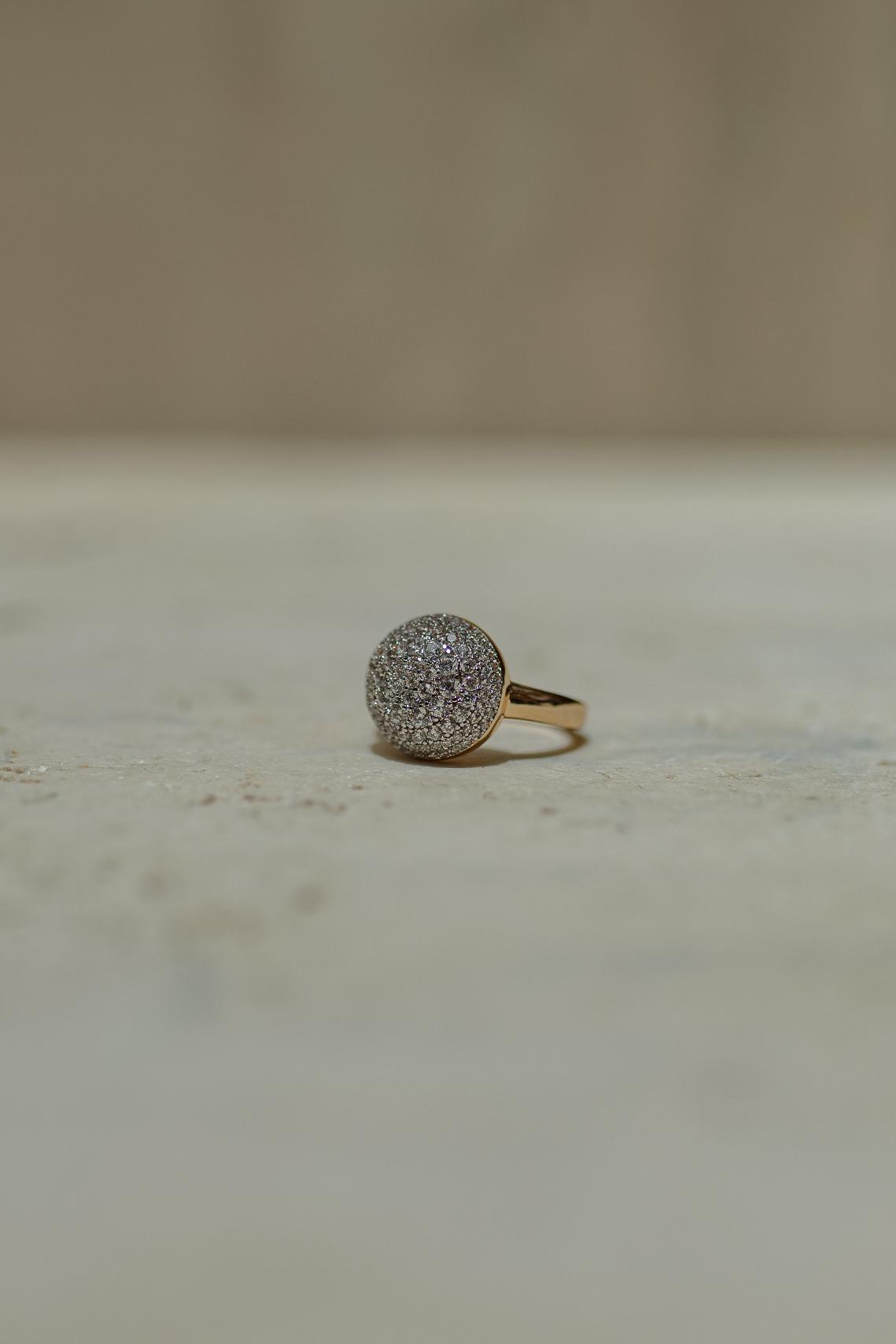 Anel Meia Esfera Cravejada
