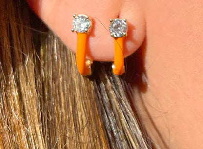 Brinco Argola Laranja com Ponto de Luz Dourado