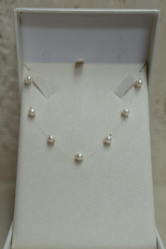 Colar de Nylon com Pérolas Ouro