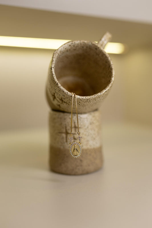 Colar Nossa Senhora das Aparecida Cruz Cravejado Dourado