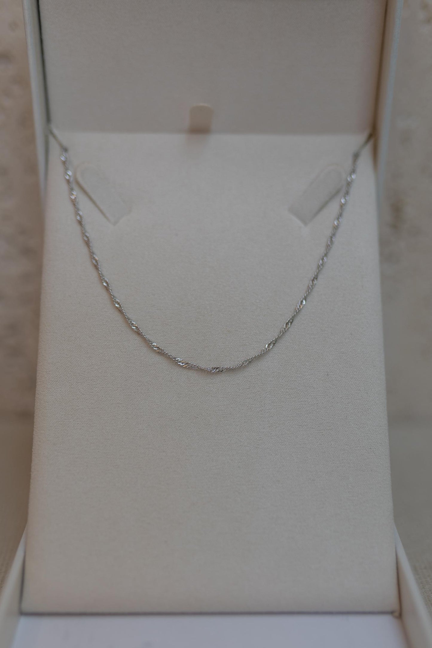 Colar Choker Singapura Ródio Branco