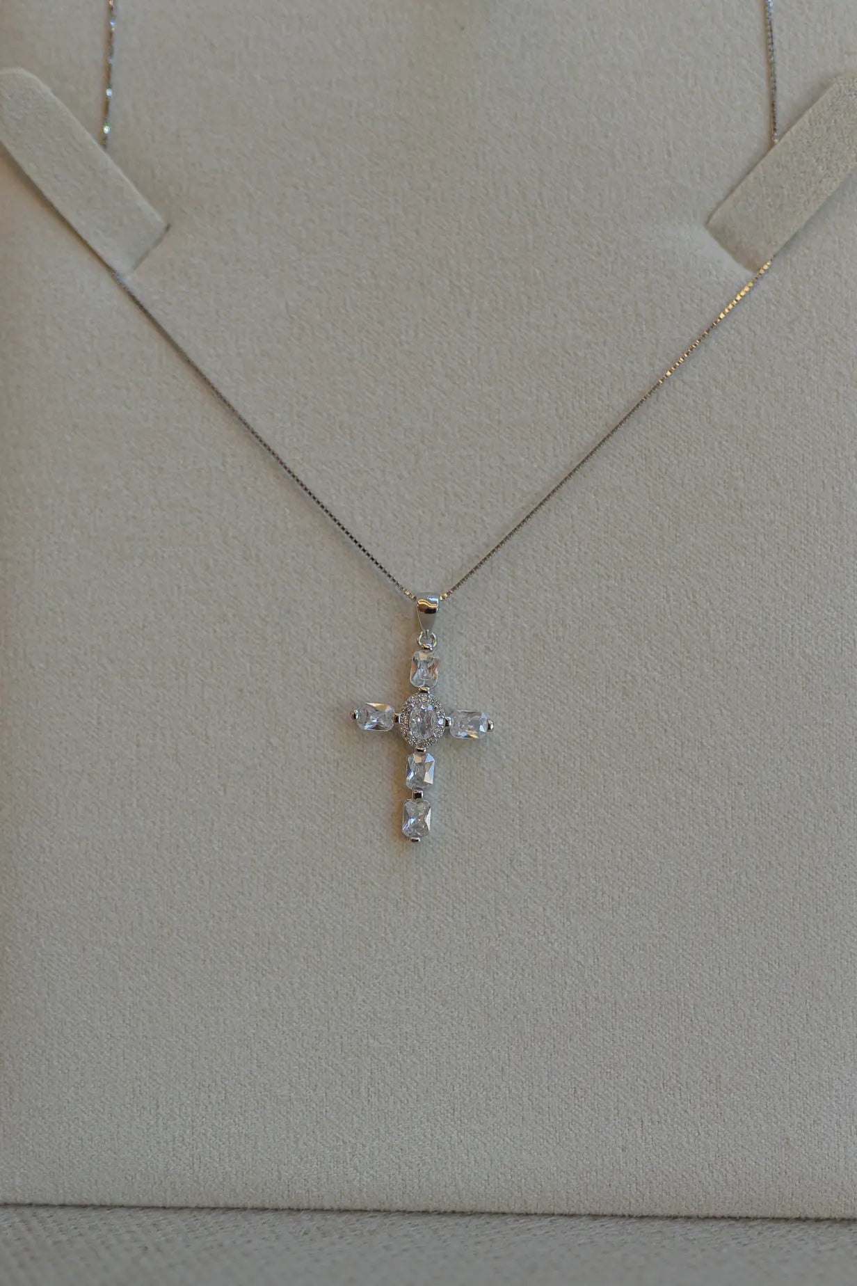 Colar Crucifixo Prata 925 Ródio Branco