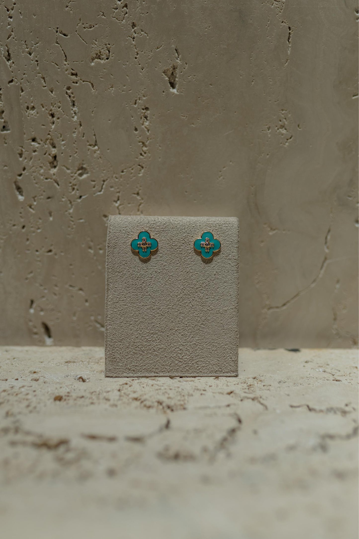 Brinco Trevo Turquesa Esmaltado Dourado