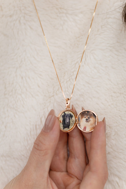 Colar Relicário com Coração Cravejado