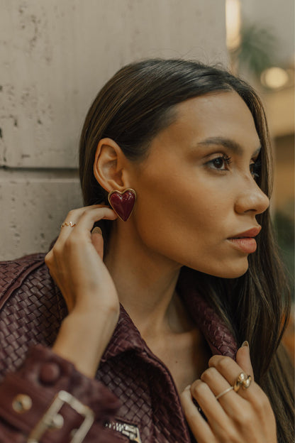 Brinco Maxi de Coração Resina Dourado