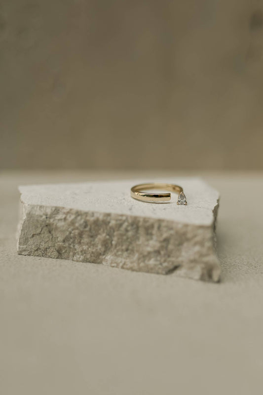 Anel Zircônia Gota Ajustável Dourado