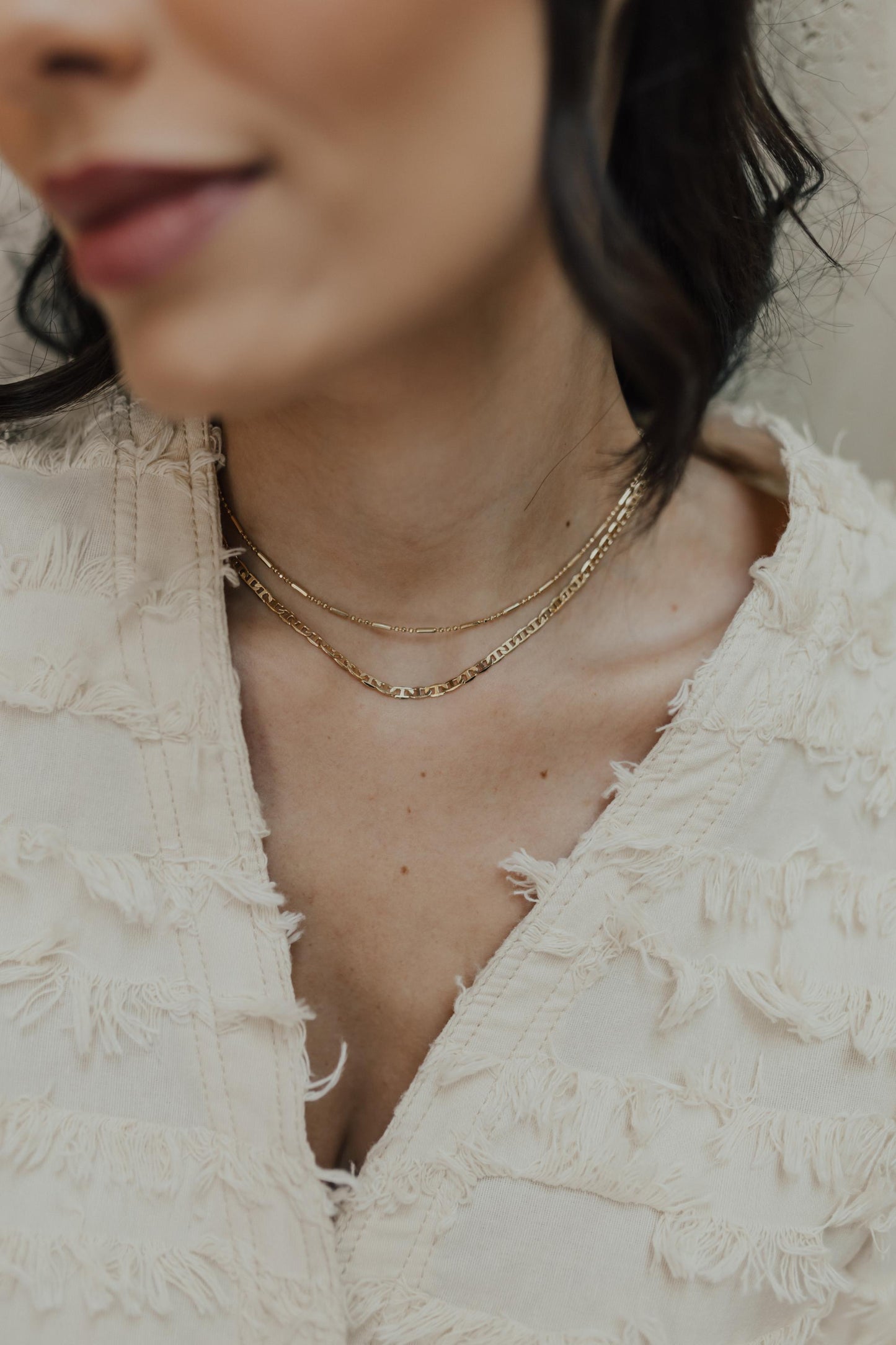 Colar Choker Canutilhos e Bolinhas Dourado