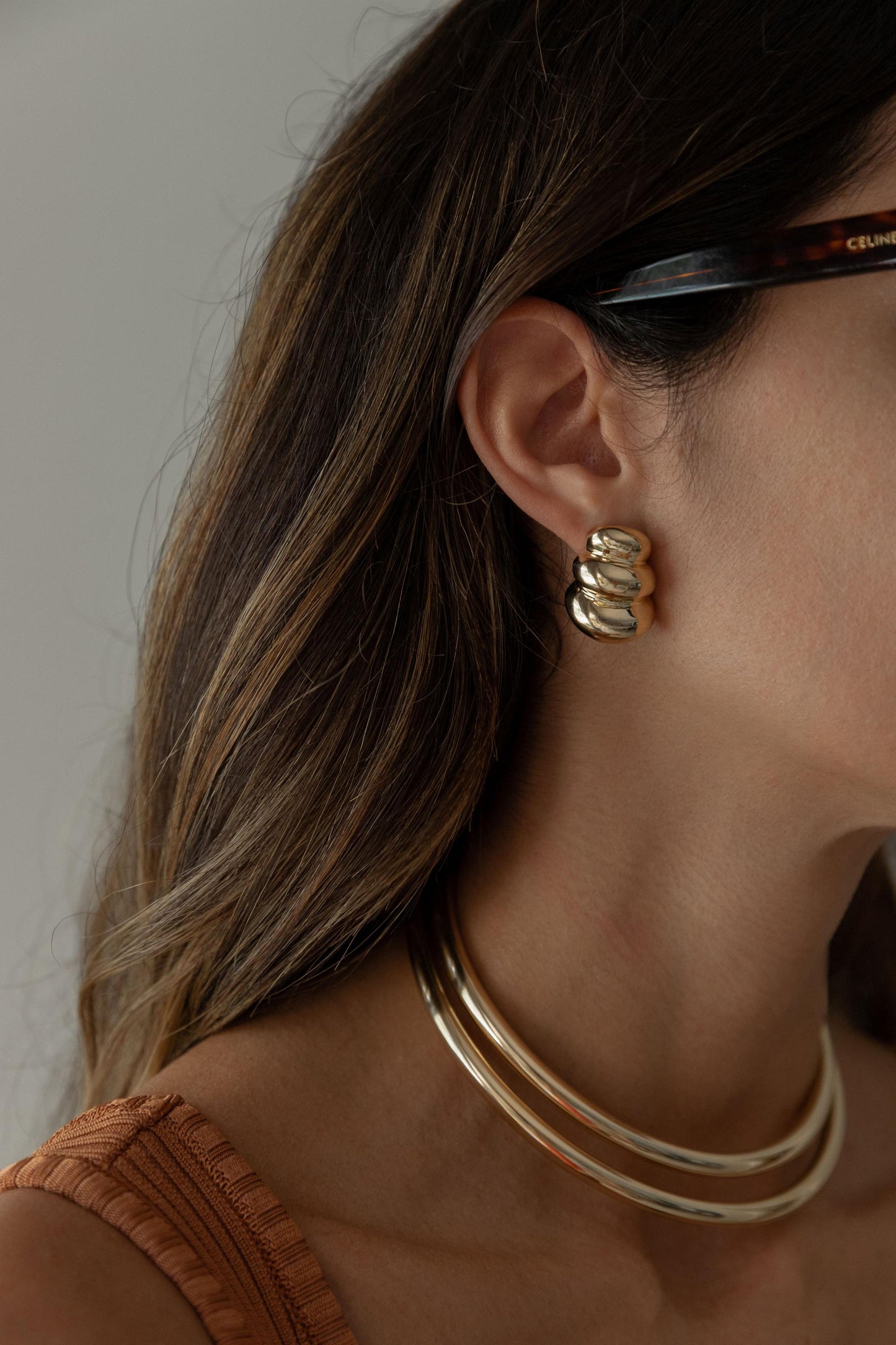 Brinco Gomos Eletroformação Dourado