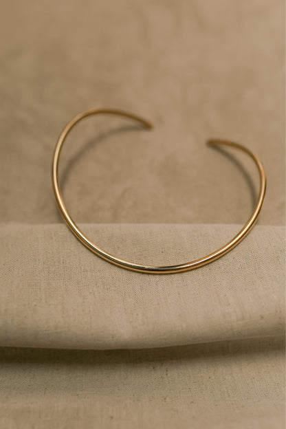 Choker Aro Tubo Liso Dourado