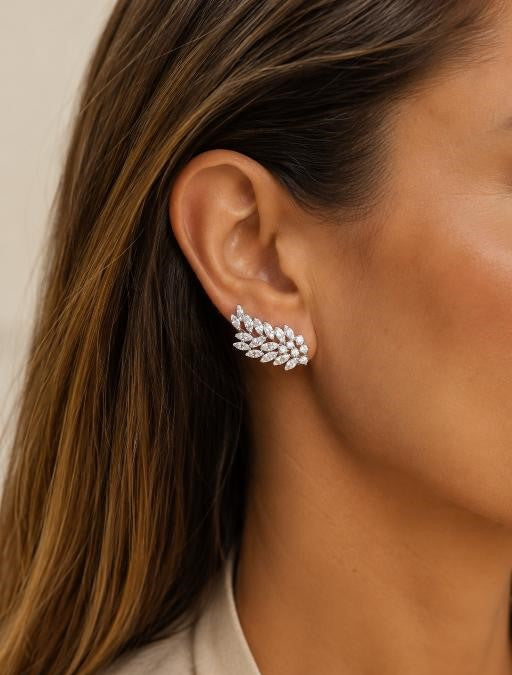 Brinco Ear Cuff Folha Cravejada Ródio Branco