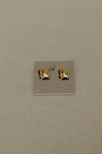 Brinco Mini Corola Dourado