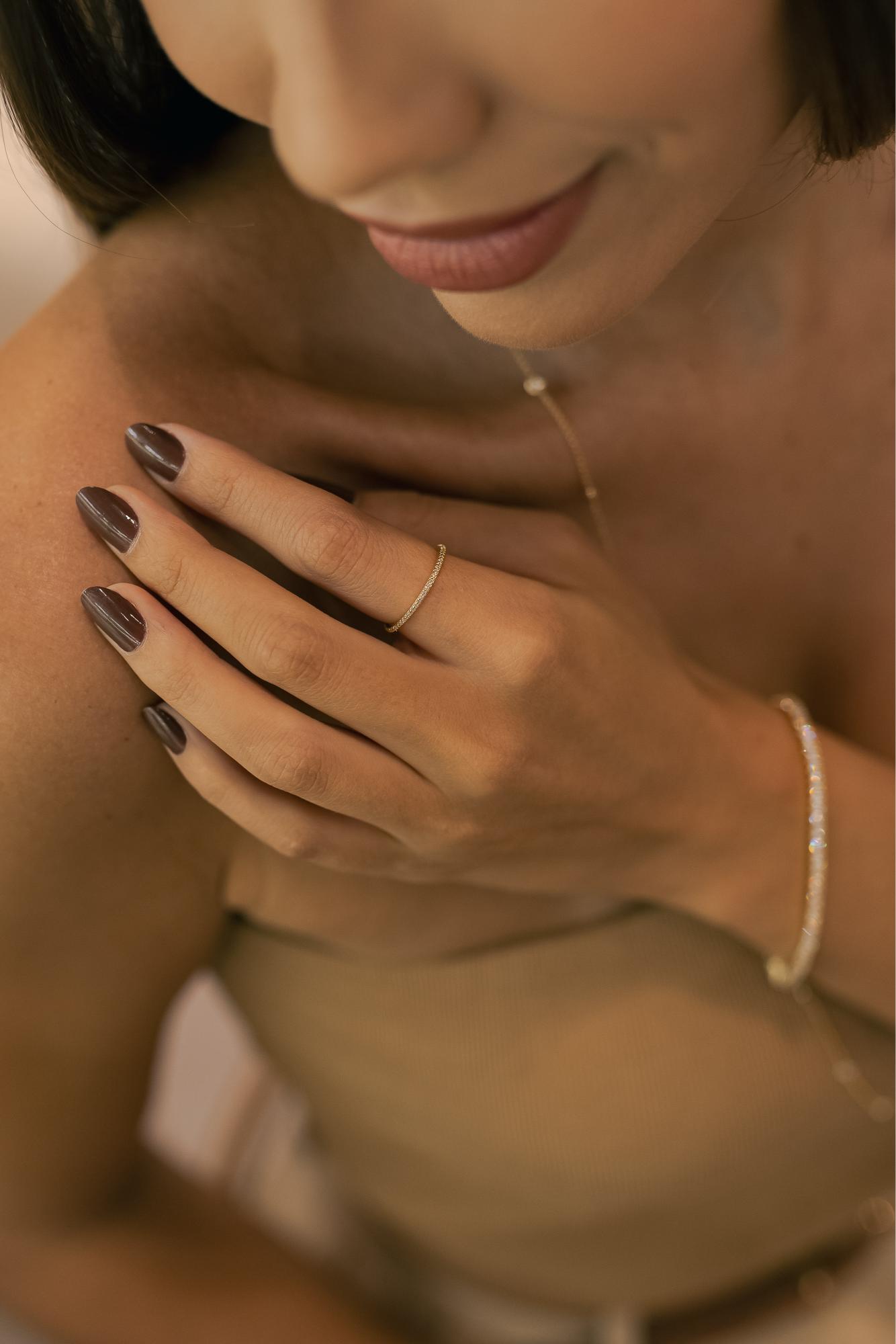 Anel Aparador de Aliança Dourado