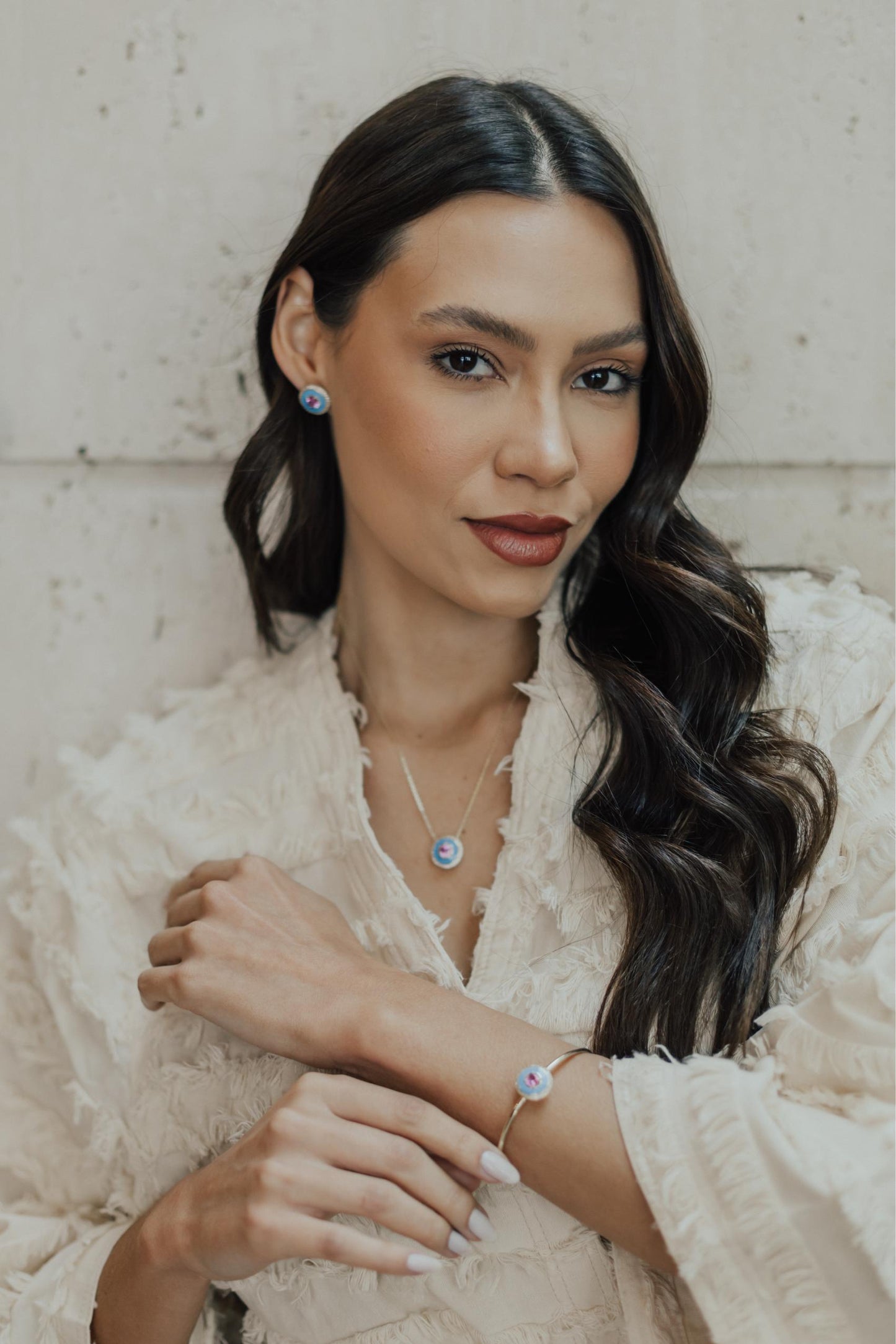 Brinco Rainbow Cravejado Esmaltado Dourado