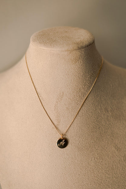 Colar de Medalha Personalizado Letra Dourado