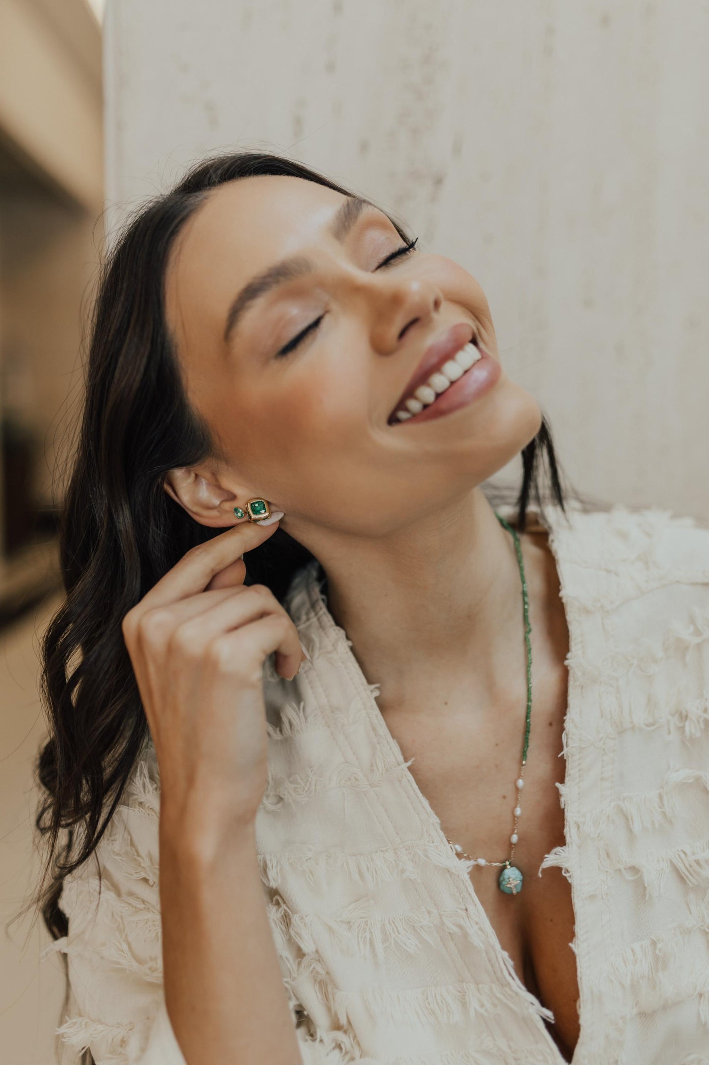 Brinco Quadrado Esmeralda Dourado