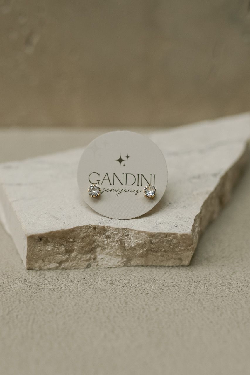 Brinco Ponto de Luz Cristal Redondo 5mm Dourado