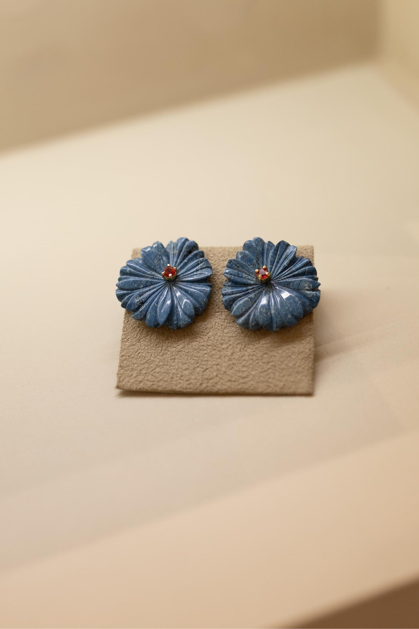 Brinco Flor 5 Baquelite Azul Prata 925 Ródio Branco