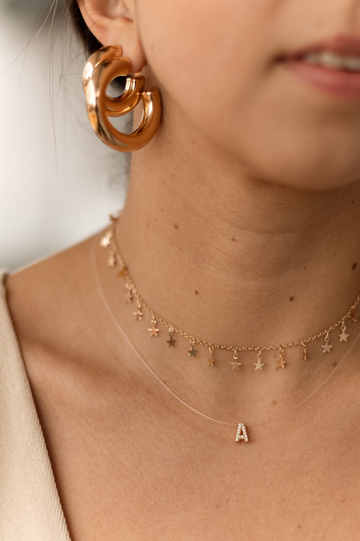 Colar de Nylon com Inicial Cravejada Dourado