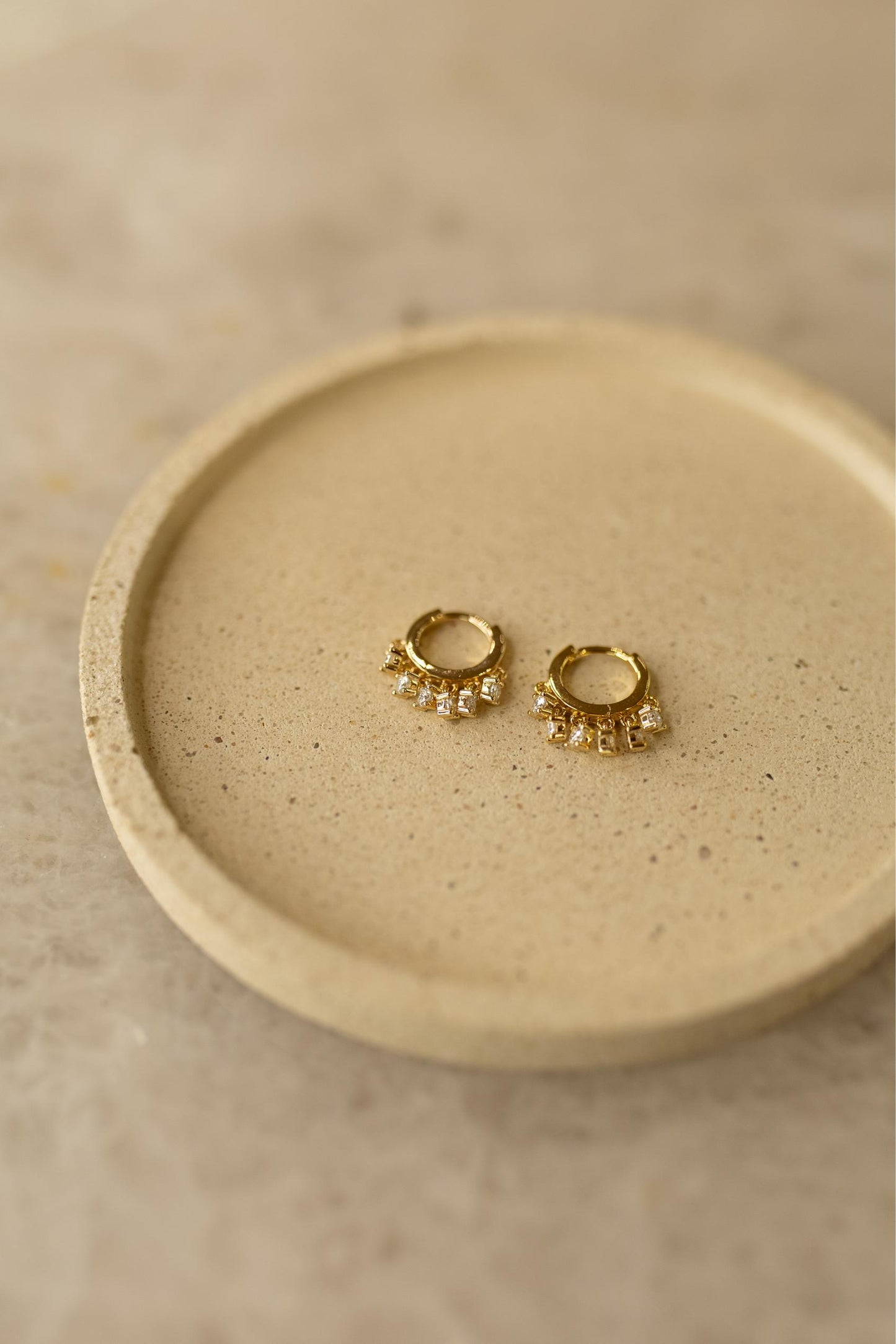 Brinco Argola Pontos de Luz Moissanite Prata 925 Dourado
