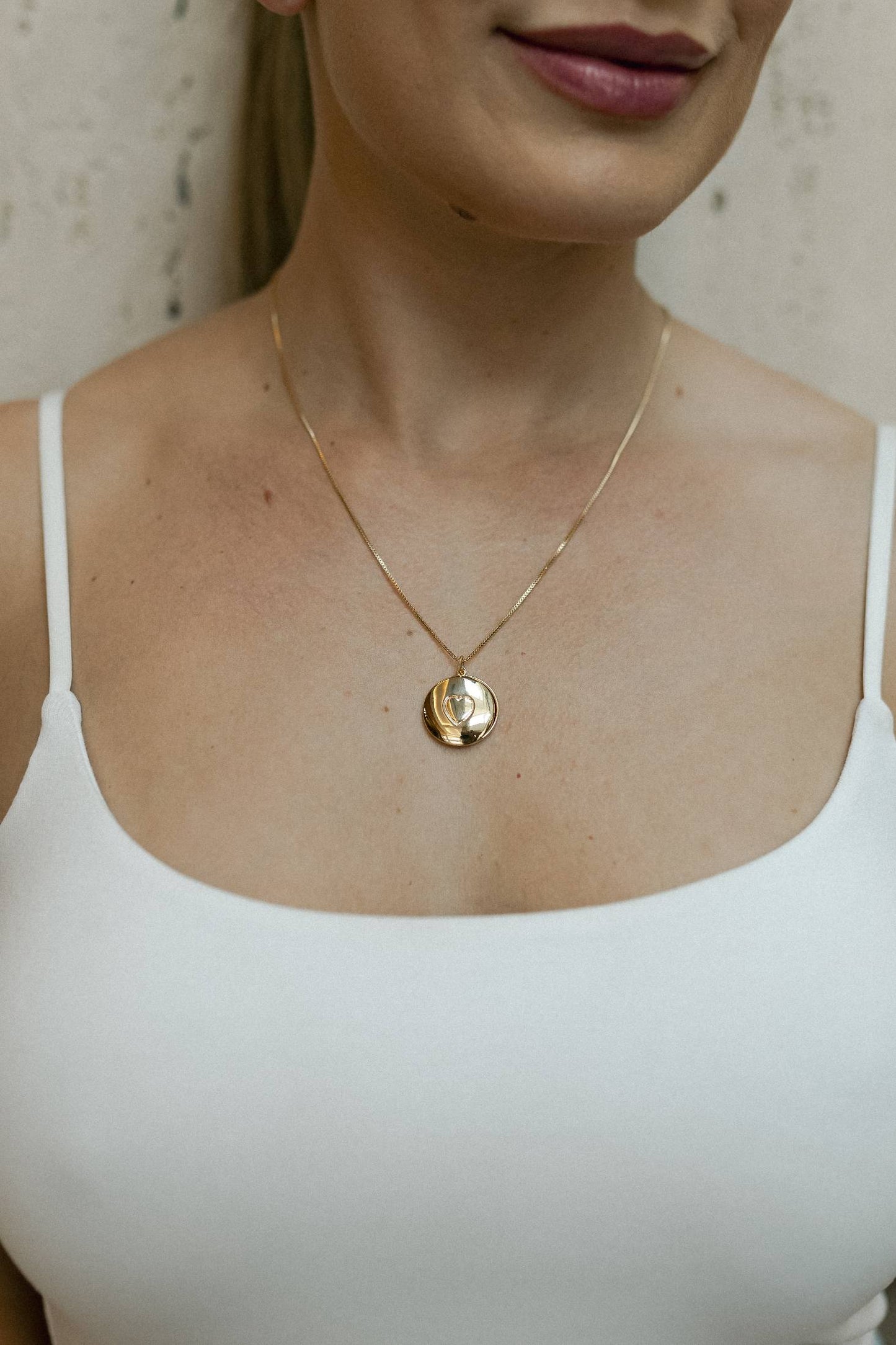 Colar Relicário Afeto Dourado