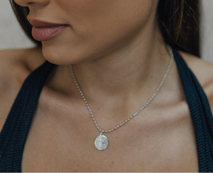 Colar Bolinhas Medalha de São Bento Ródio Branco