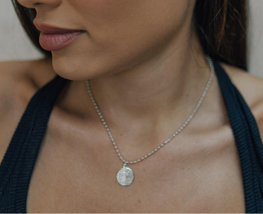 Colar Bolinhas Medalha de São Bento Ródio Branco