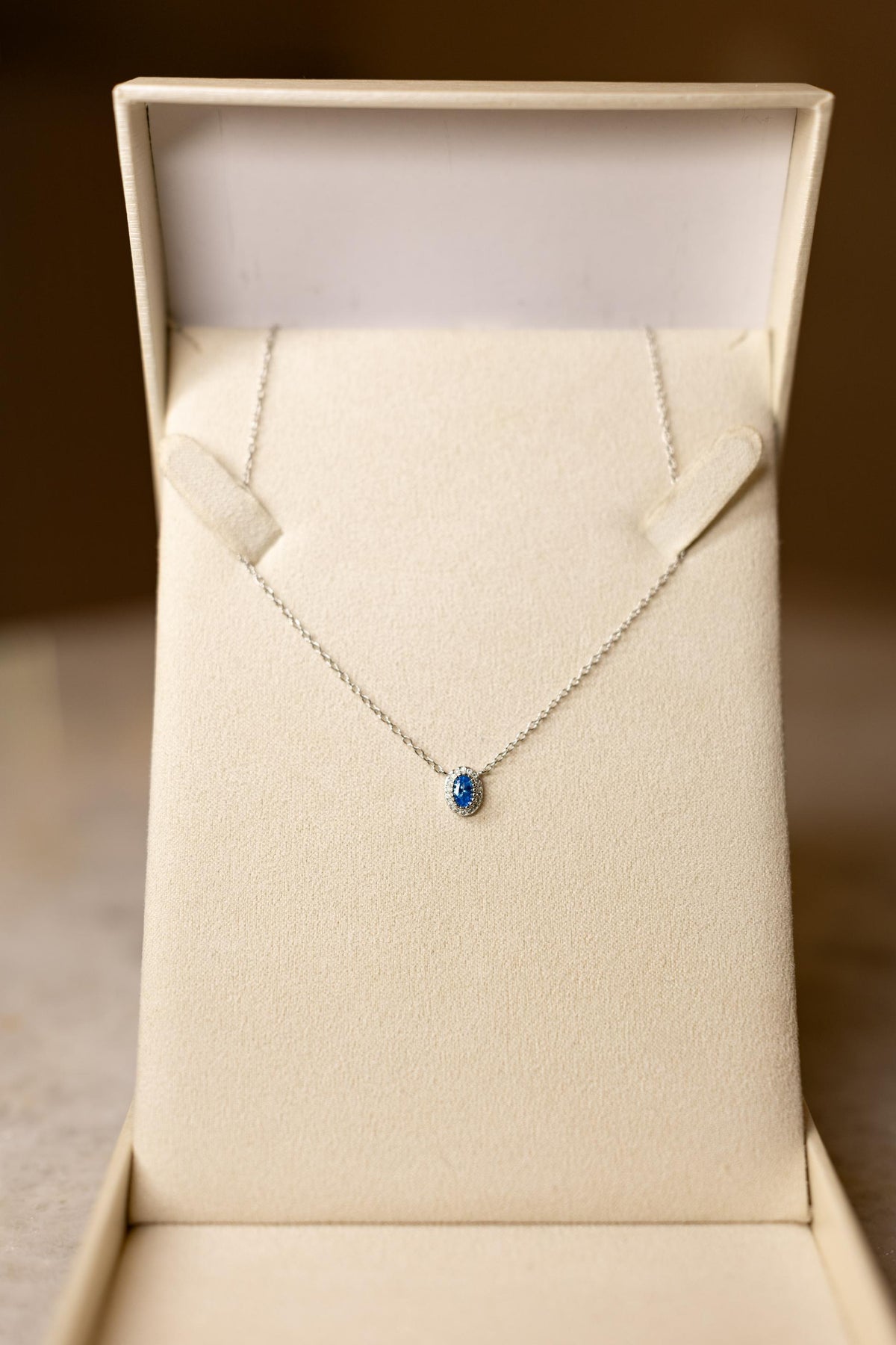 Colar Oval Princesa Moissanite Blue Prata 925 Ródio Branco