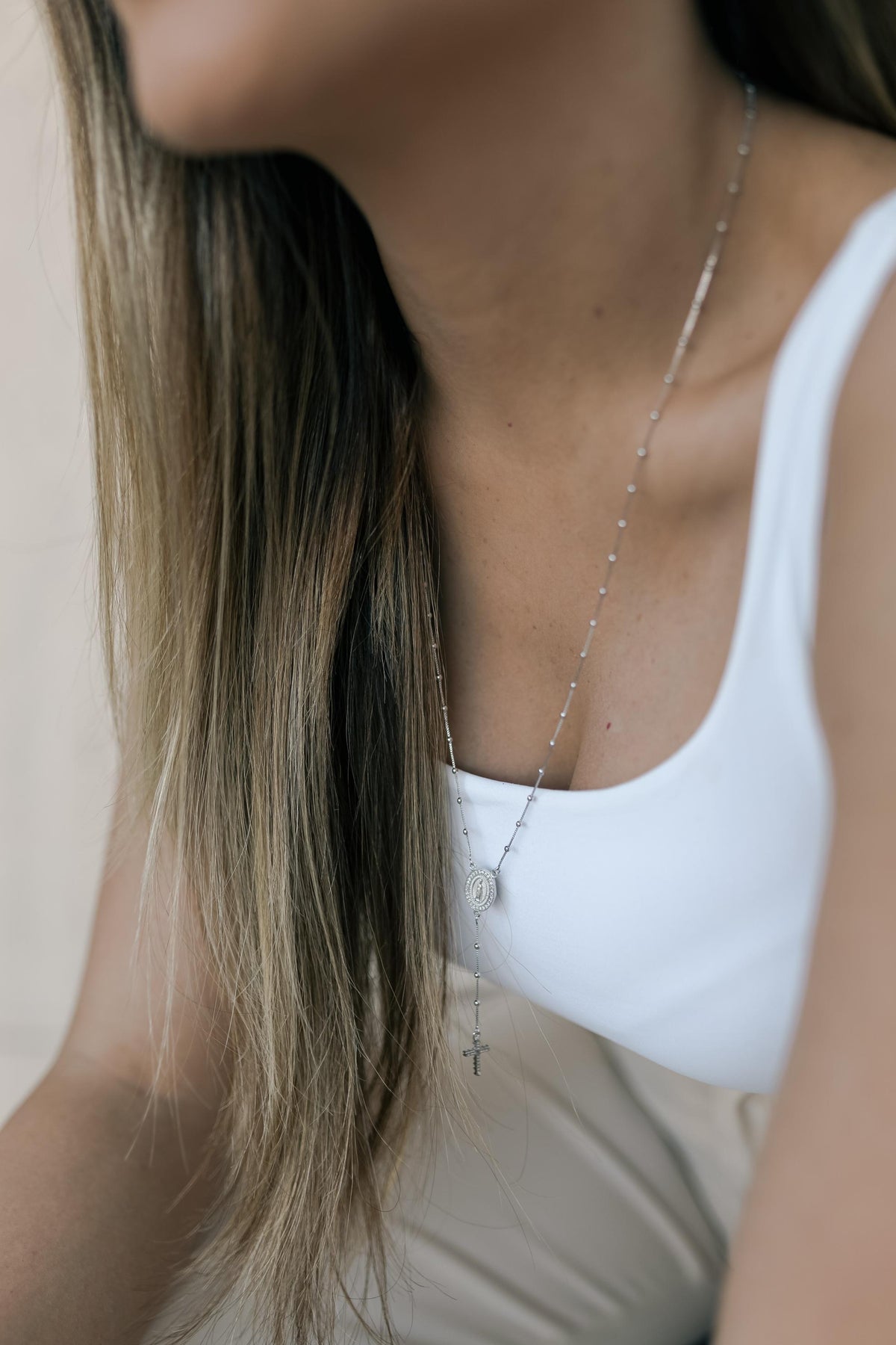 Colar Terço Nossa Senhora de Fátima Ródio Branco