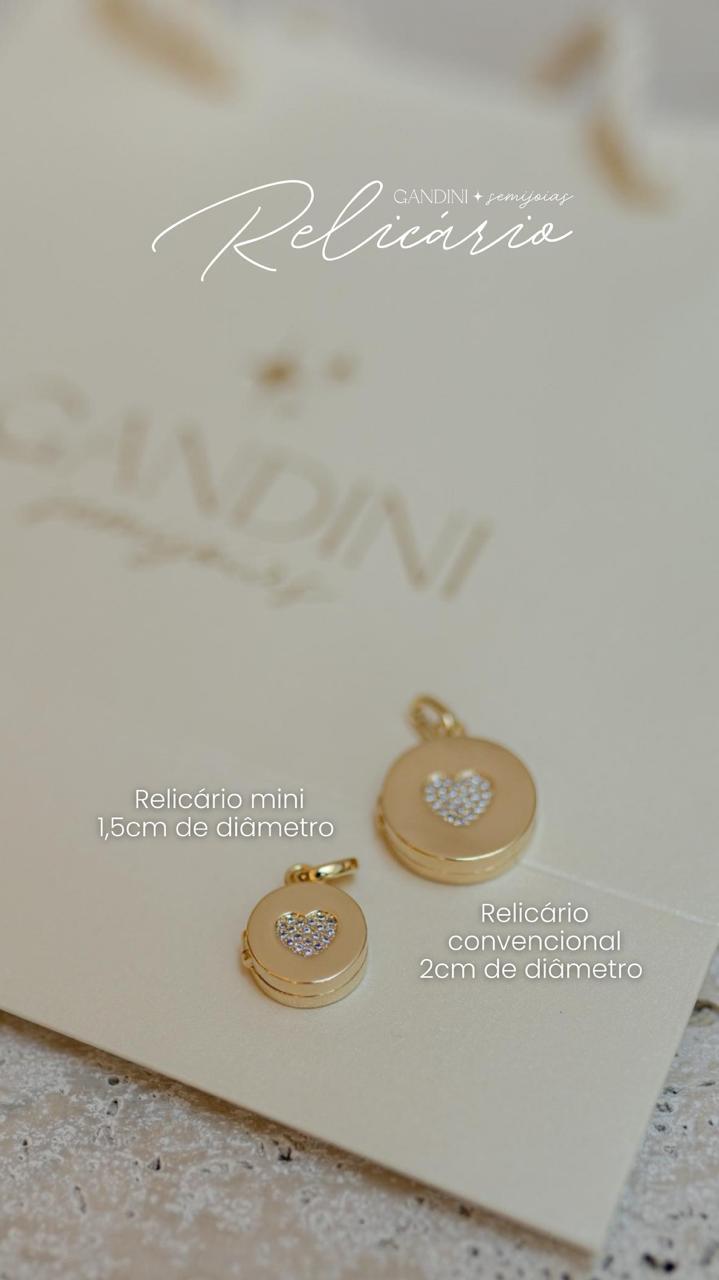 Colar Relicário Coração Cravejado Mini Dourado