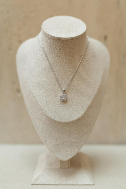 Colar Flor Cravejado Duplo Cristal Ródio Branco