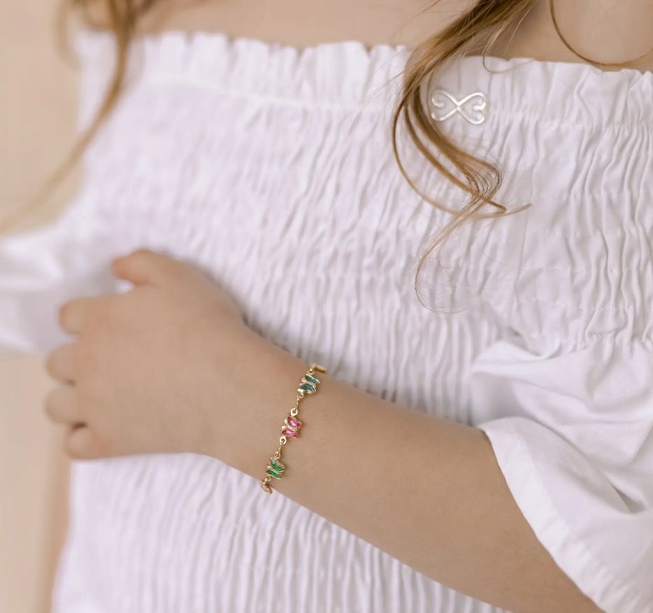 Pulseira Infantil de Borboletas Coloridas Dourado