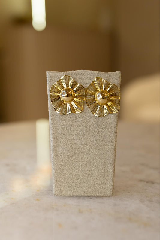 Brinco Flor Plissado Dourado
