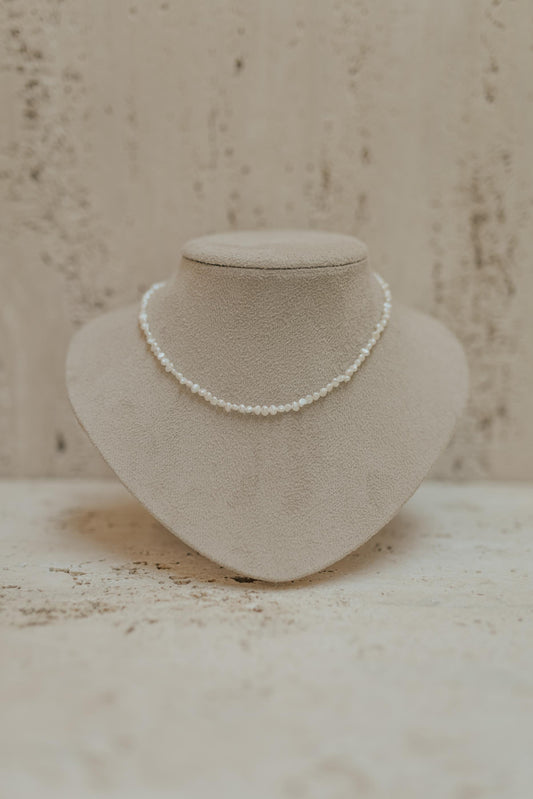 Colar Choker Pérola de Água Doce Dourado