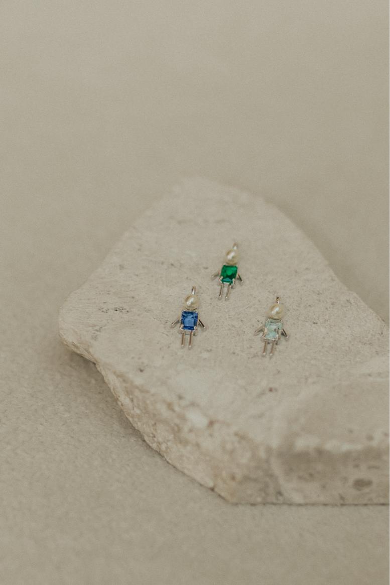 Colar Filhos com Pérolas Ródio Branco