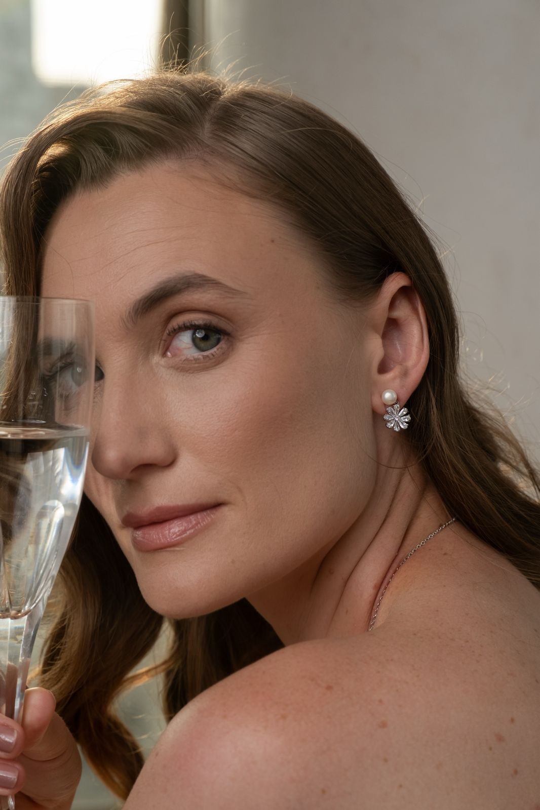 Brinco Pérola Natural Ródio Branco