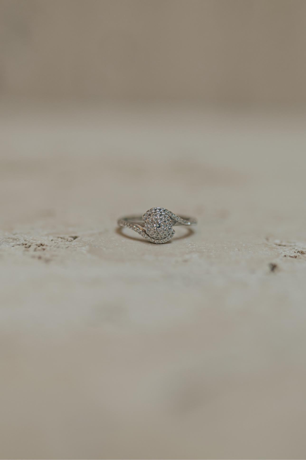 Anel Espiral Cravejado Cristal Prata 925