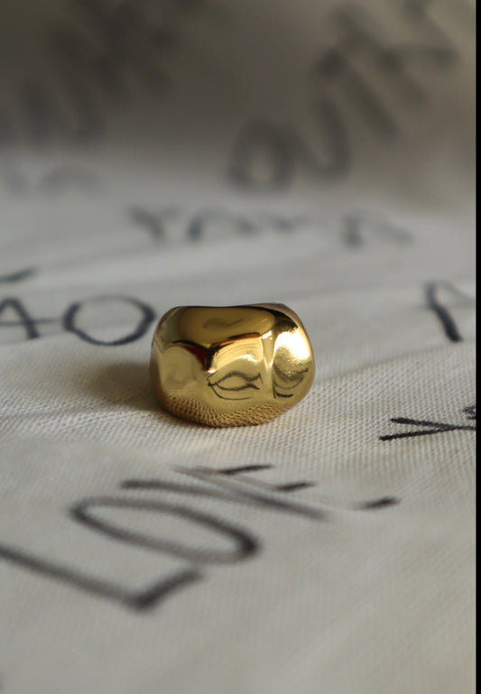 Piercing Poésie Dourado