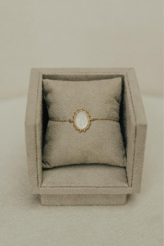 Pulseira Divino Espírito Santo Madrepérola Dourado