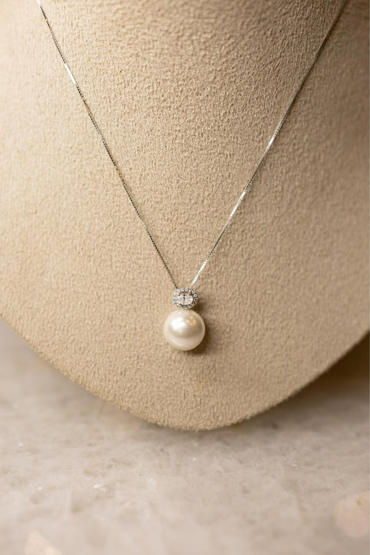 Colar Pérola e Oval Moissanite Prata 925 Ródio Branco