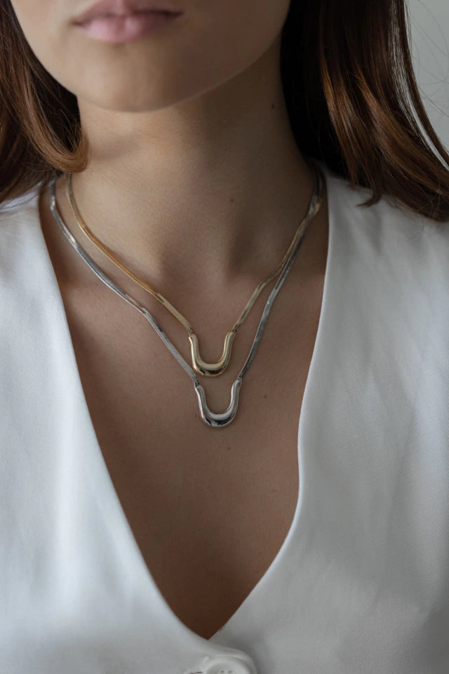 Colar Fita Geometric Dourado