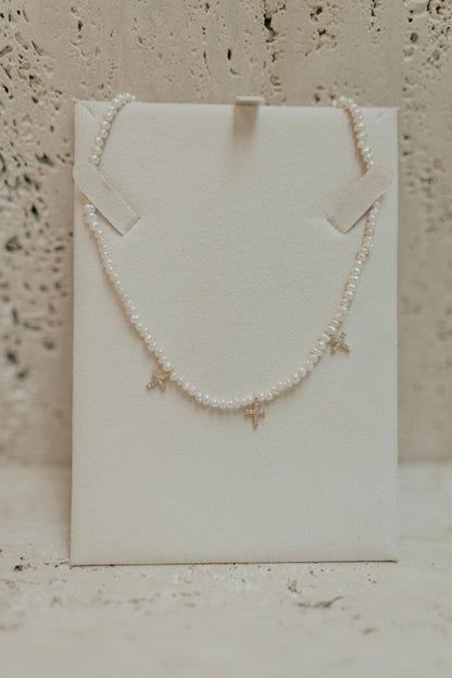 Colar Mini Pérola de Água Doce Crucifixos Prata 925 Dourado