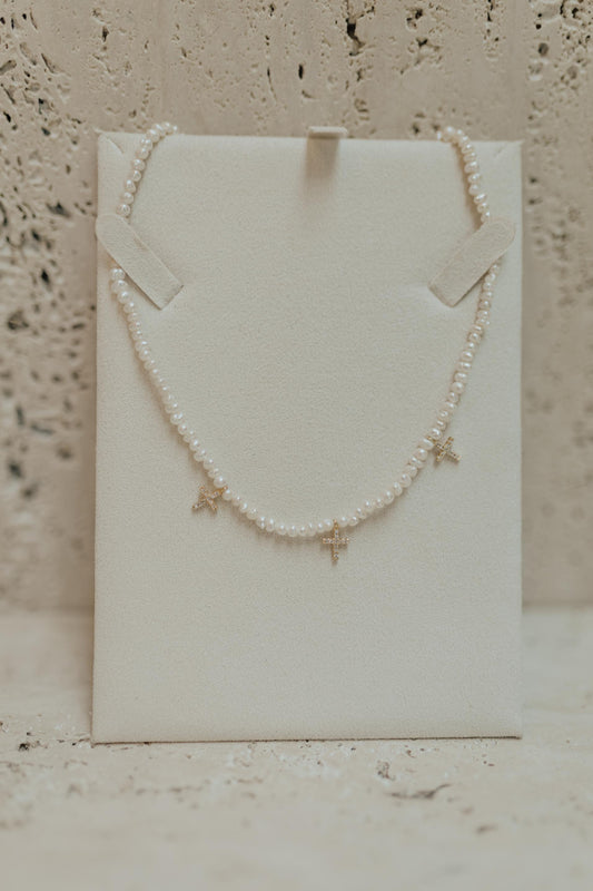 Colar Mini Pérola de Água Doce Crucifixos Prata 925 Dourado