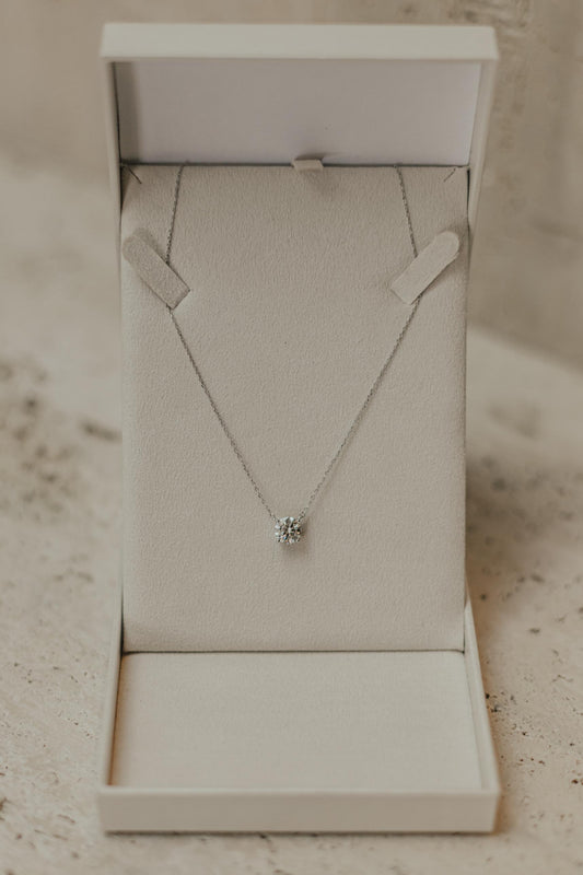 Colar Ponto de Luz Moissanite Luxo 8mm Prata 925 Ródio Branco