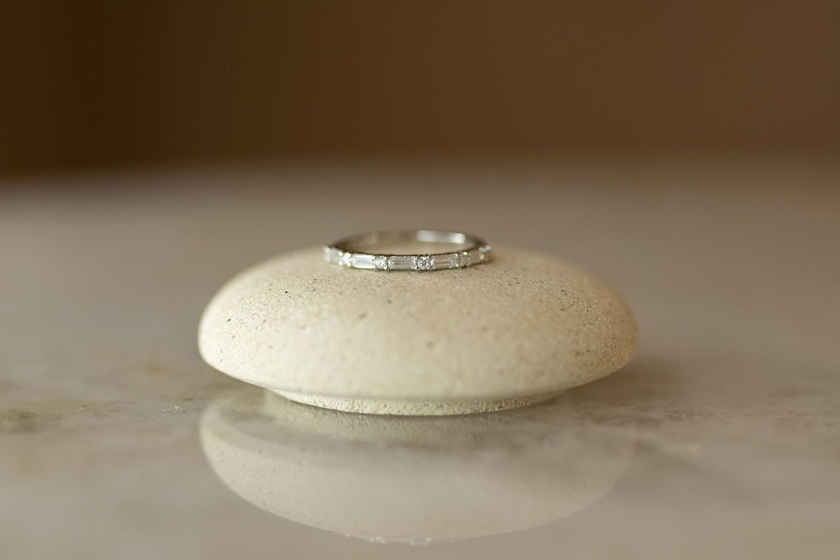 Anel Aparador Glam Moissanite Prata 925 Ródio Branco