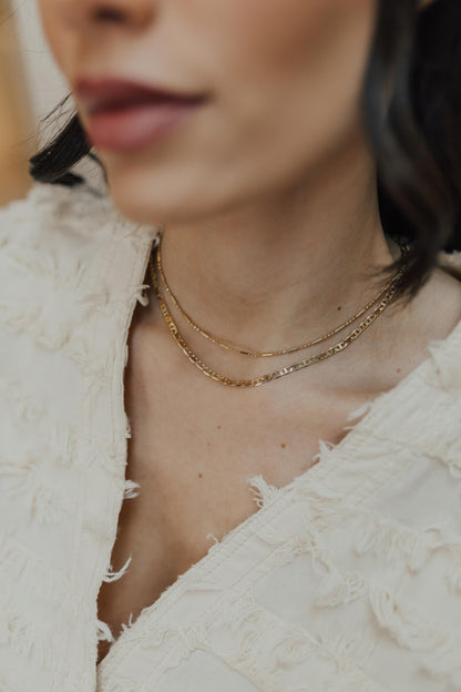 Colar Choker Canutilhos e Bolinhas Dourado
