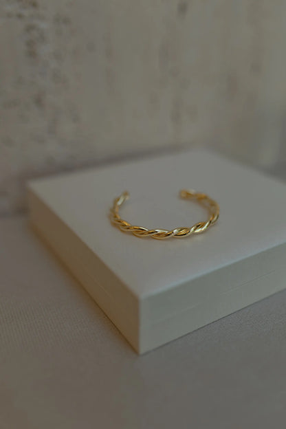 Bracelete Torcido Liso Dourado