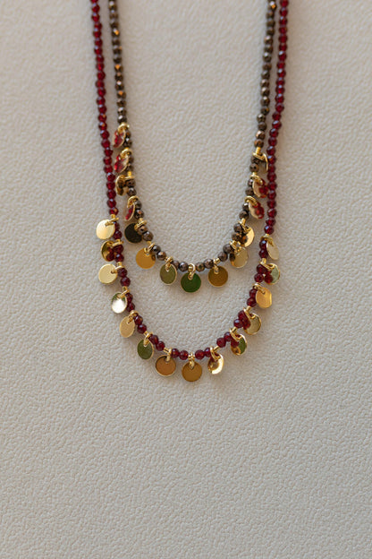 Colar Pedras Naturais Chapinhas Dourado