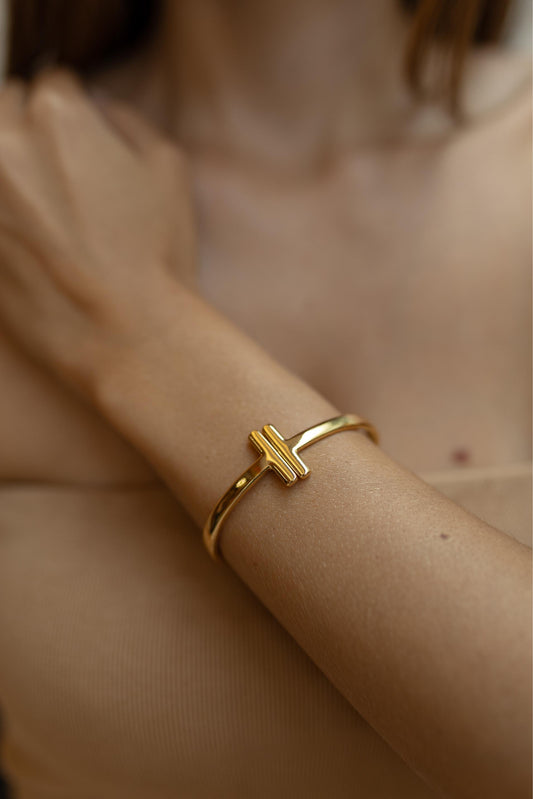 Bracelete Inspo Fechado Dourado
