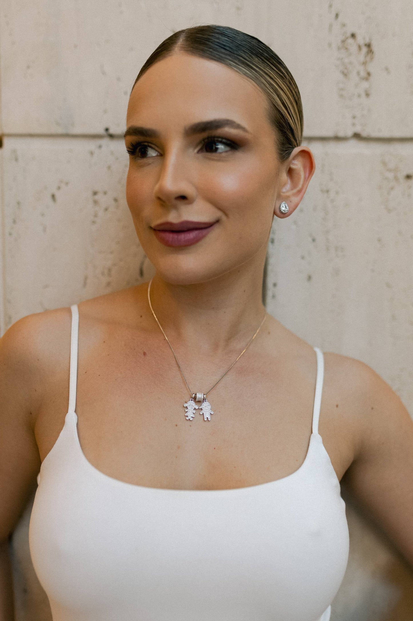 Colar Filhos Cravejado Ródio Branco