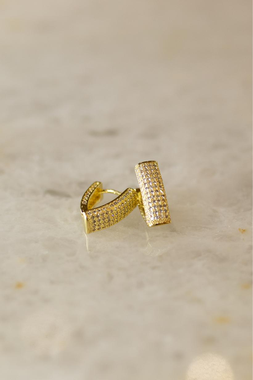 Brinco Argola V Cravejada Dourado